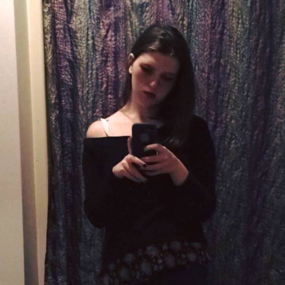 Meet your Posher, Julia